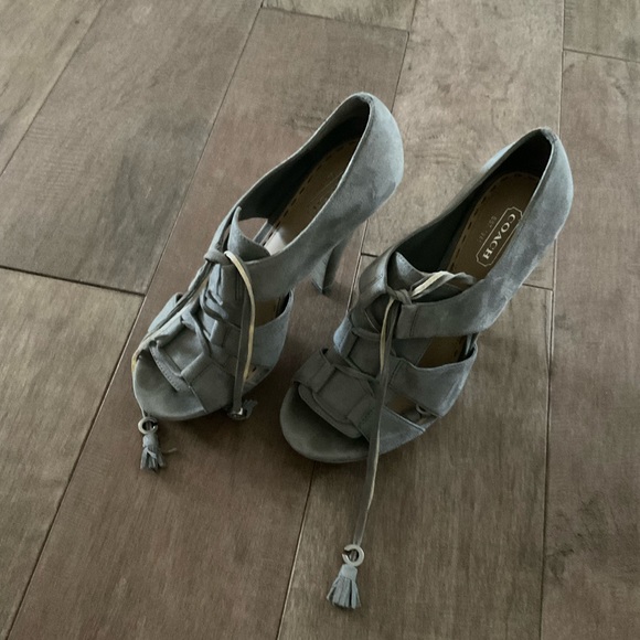 Coach Grey Heels - Picture 2 of 4